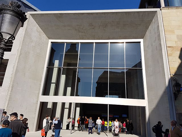 Vista exterior de la nueva estación Zazpi Kaleak