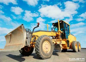 Rear view mirrors for motor graders